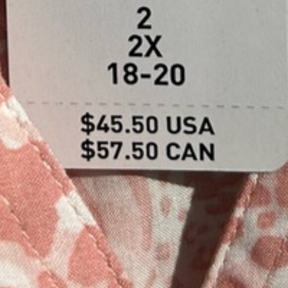 ~e New Torrid animal print blouse with pockets - Picture 3 of 8